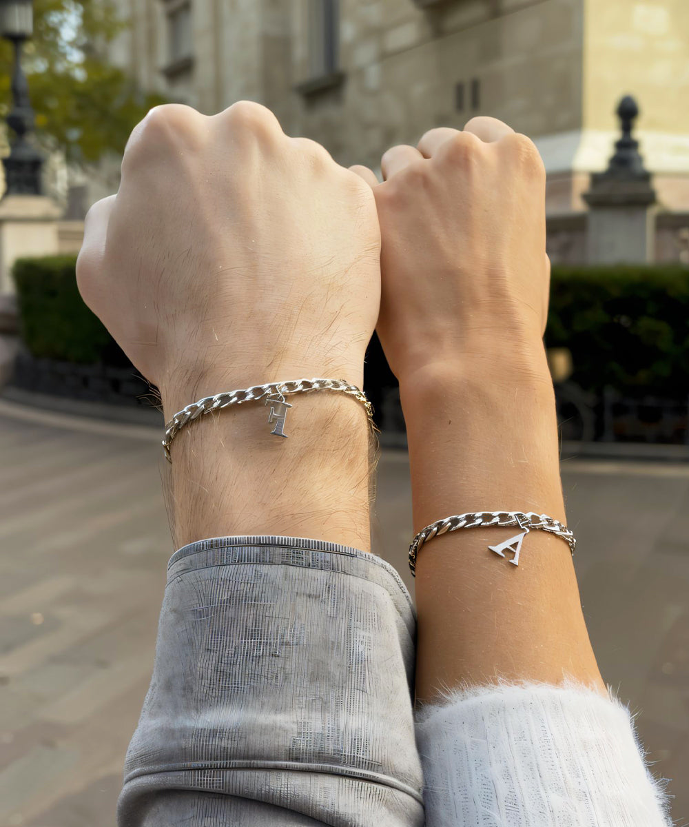 Személyre Szabott Kezdőbetűs Karkötő